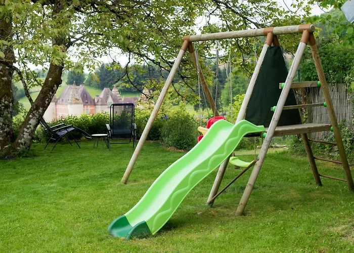 Maison de vacances Les Mésanges, à Ménessaire